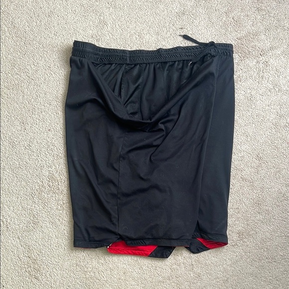 Black and Red Athletic Shorts with Elastic Waistband - Picture 4 of 4